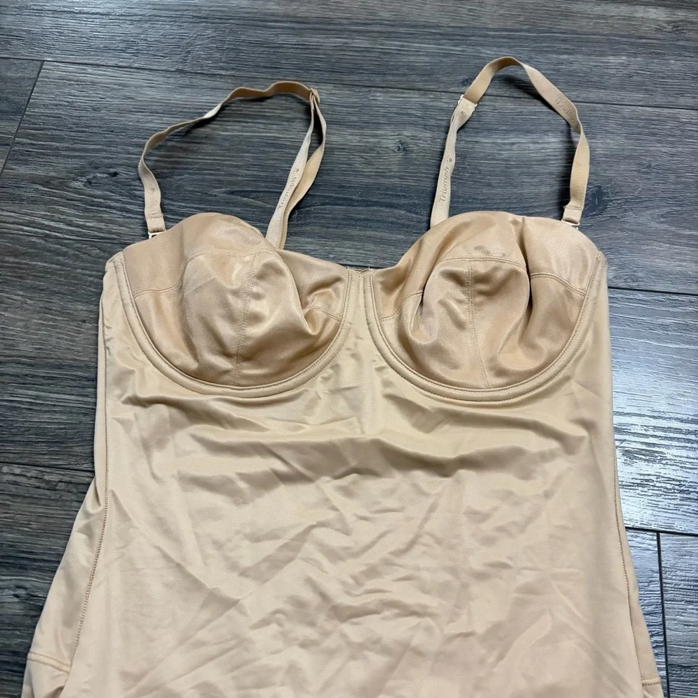 80s/90s European Vintage Triumph Shapewear Bodysuit (Nude) Size 36C/L